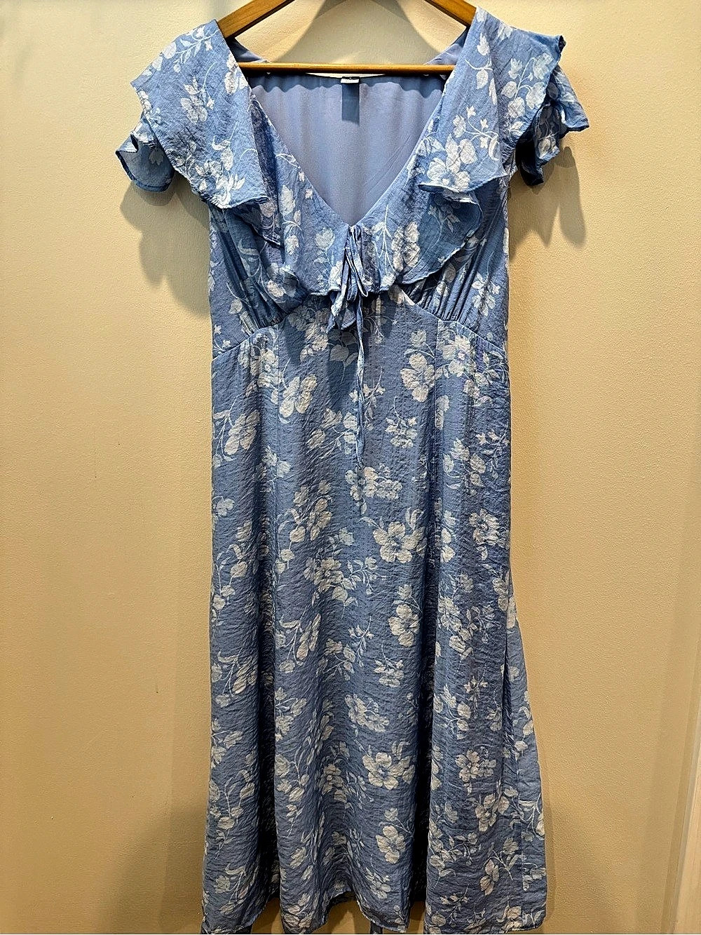 Old Navy Blue & White Floral Maxi Dress